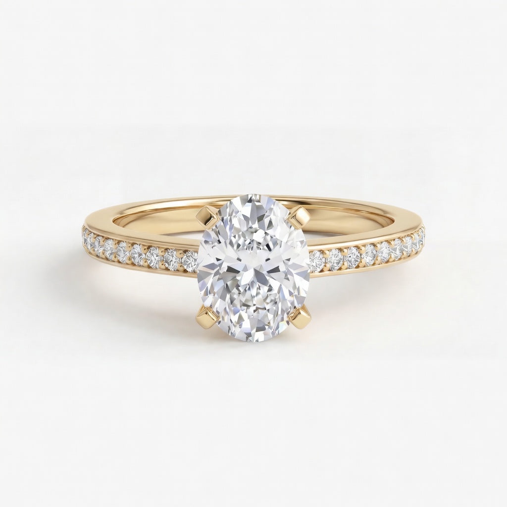 Seraphine pavé forlovelsesring med oval diamant i gult gull