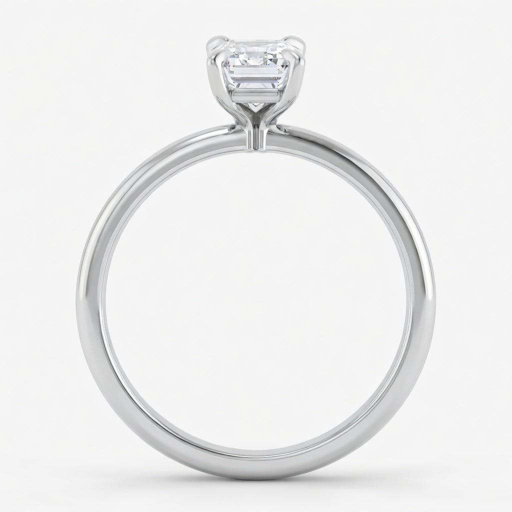 Elara solitaire forlovelsesring med emerald cut diamant i hvitt gull